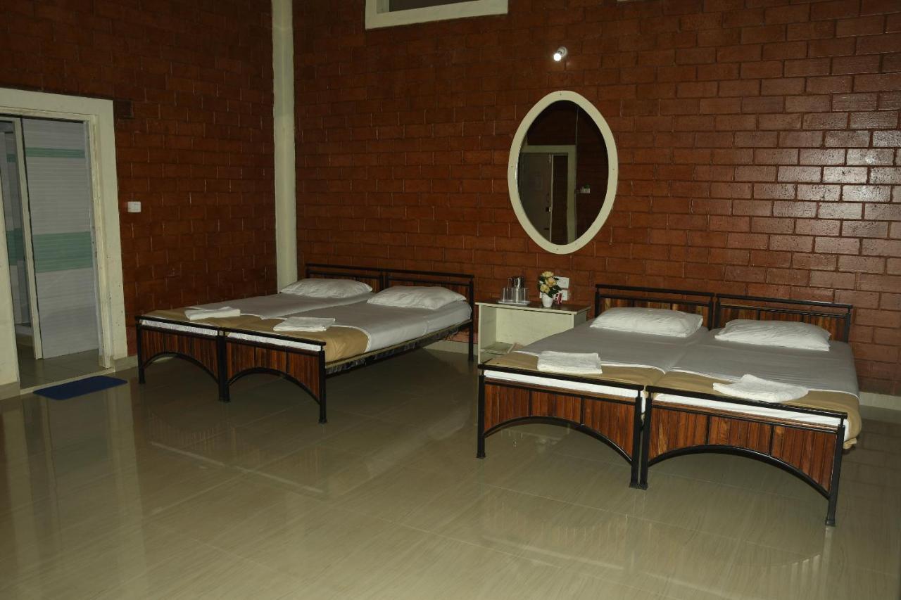 Eagle Eye Resorts Sangameswarpet Exterior photo