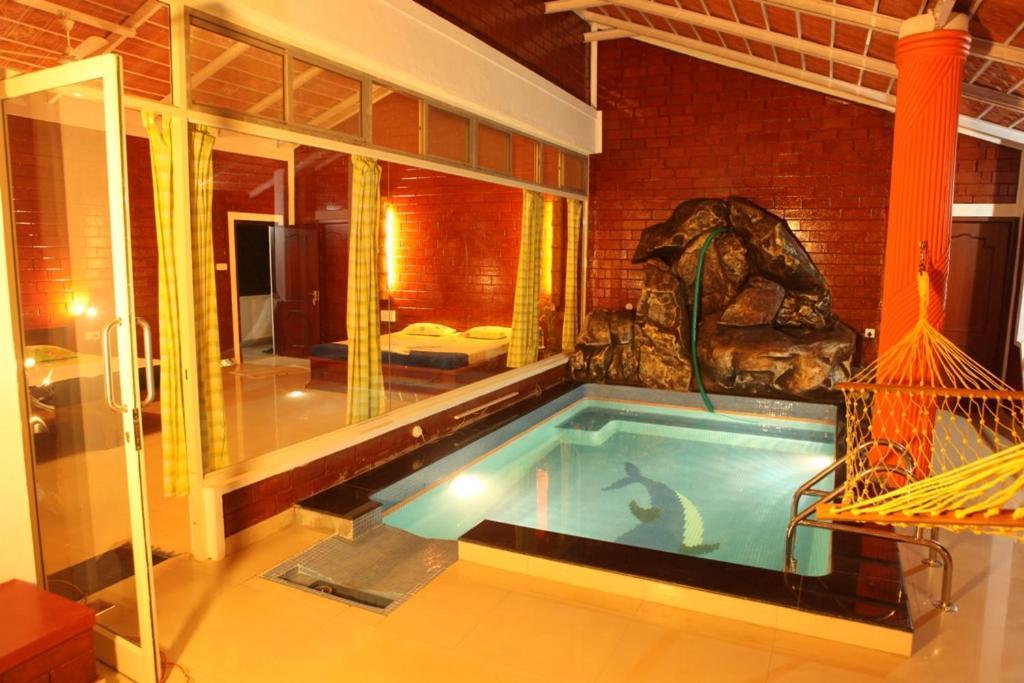 Eagle Eye Resorts Sangameswarpet Exterior photo