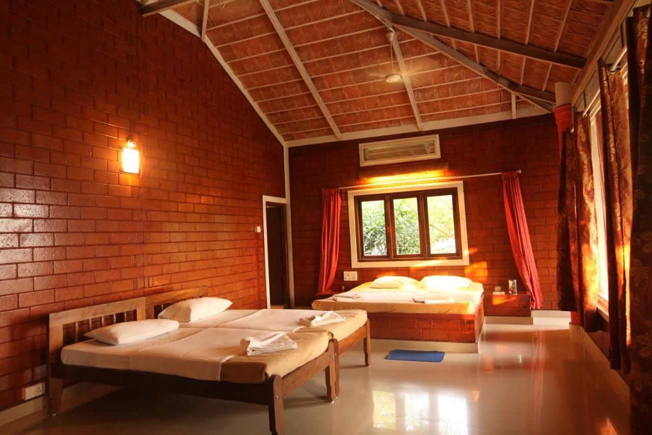 Eagle Eye Resorts Sangameswarpet Exterior photo