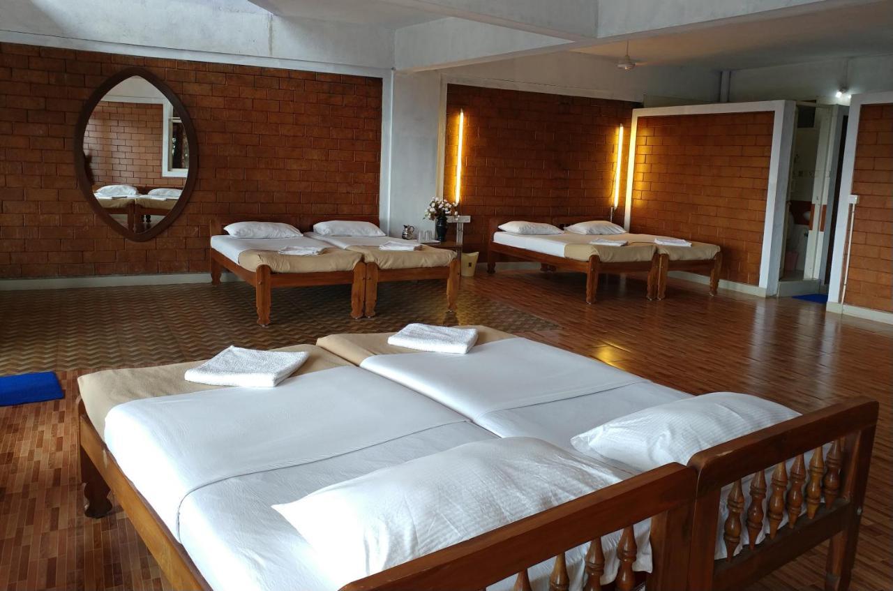 Eagle Eye Resorts Sangameswarpet Exterior photo